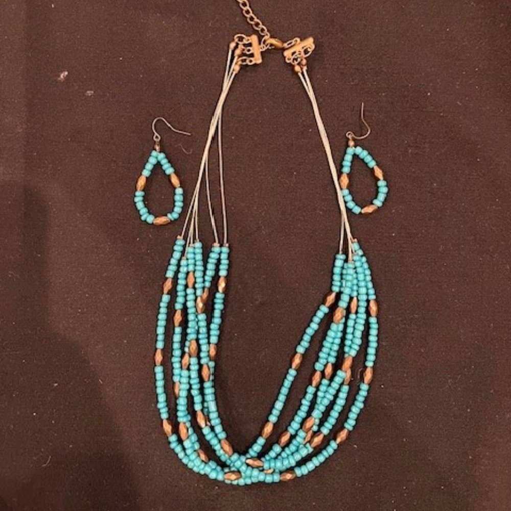 ⚡3 for $15 Turquoise Colored Necklace & Matching Earrings